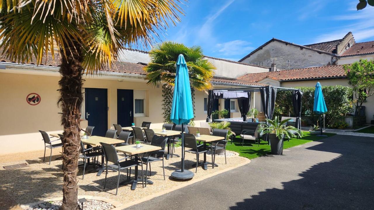 Cit'Hotel Le Cheval Blanc Cognac Centre Bagian luar foto