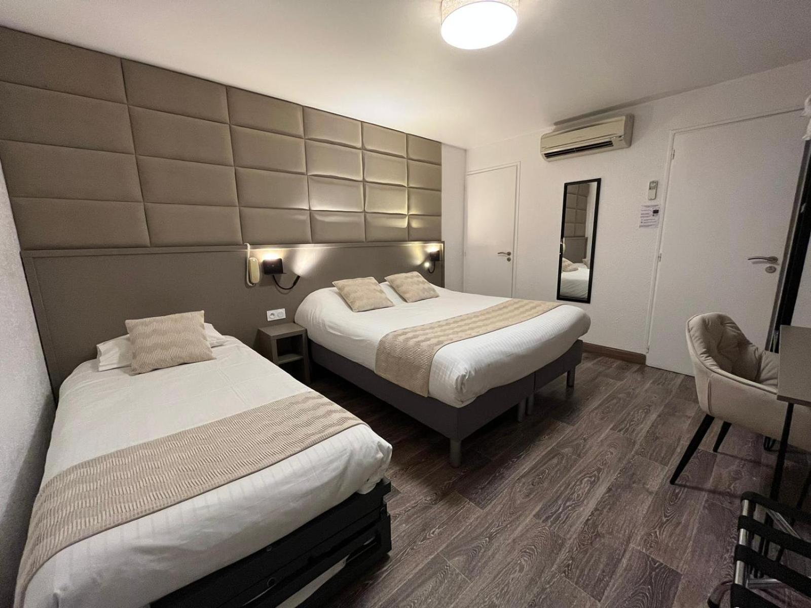 Cit'Hotel Le Cheval Blanc Cognac Centre Bagian luar foto