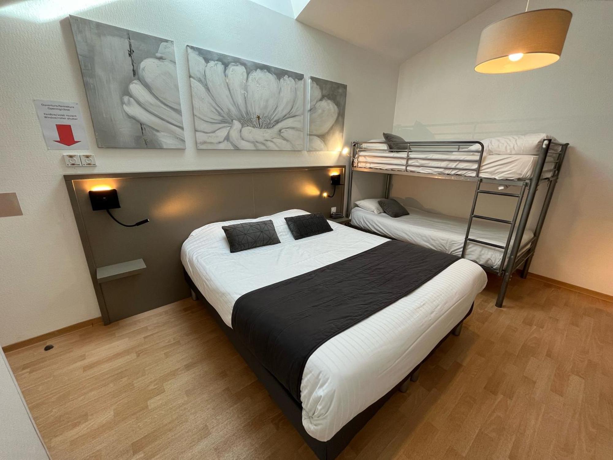 Cit'Hotel Le Cheval Blanc Cognac Centre Bagian luar foto